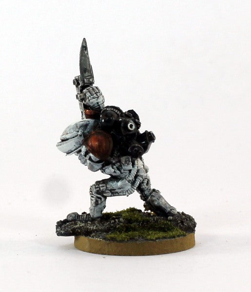 PTD IA056 Retained Jupon with Angis Rifle - White Armour (1)