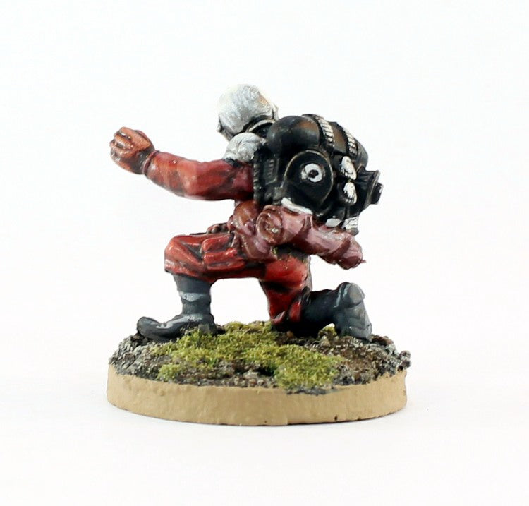 PTD IA067 Muster Private, Kneeling Signaller or Loader - Red Armour  (1)