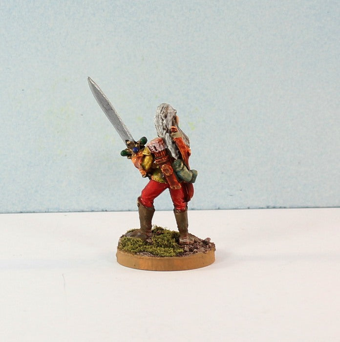 PTD FL13-01: Elf Fighter with two handed sword