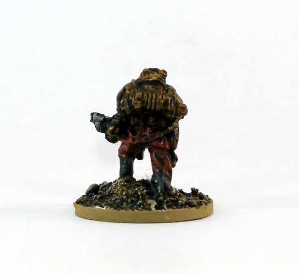PTD IA143 Legionary Pioneer Kneeling (1)