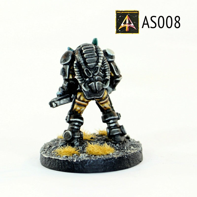 AS008 Fomor Space Raider with Laser Rifle