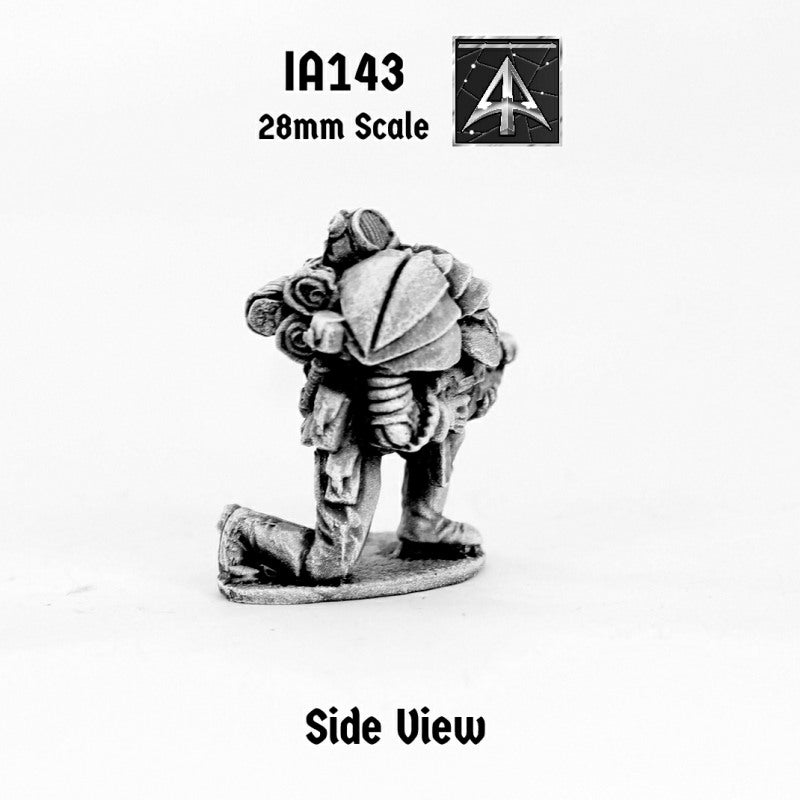 IA143 Legionary Pioneer kneeling