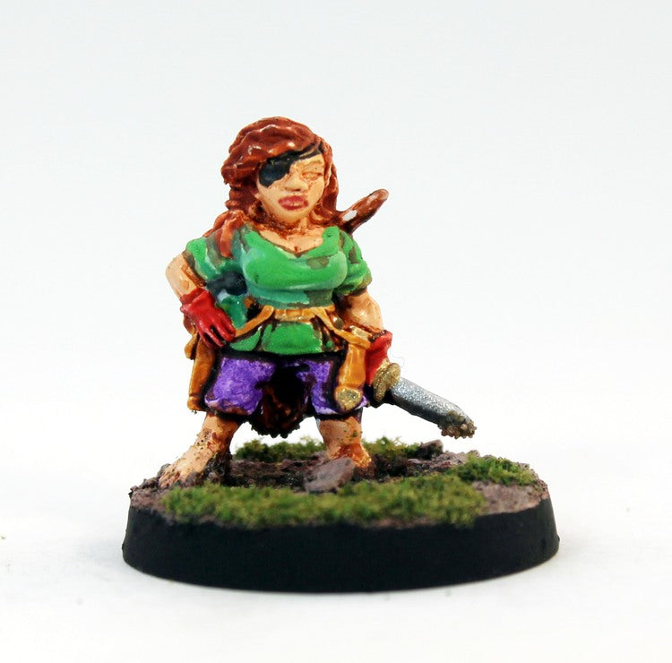 PTD AAB005 Female Halfling Adventurer