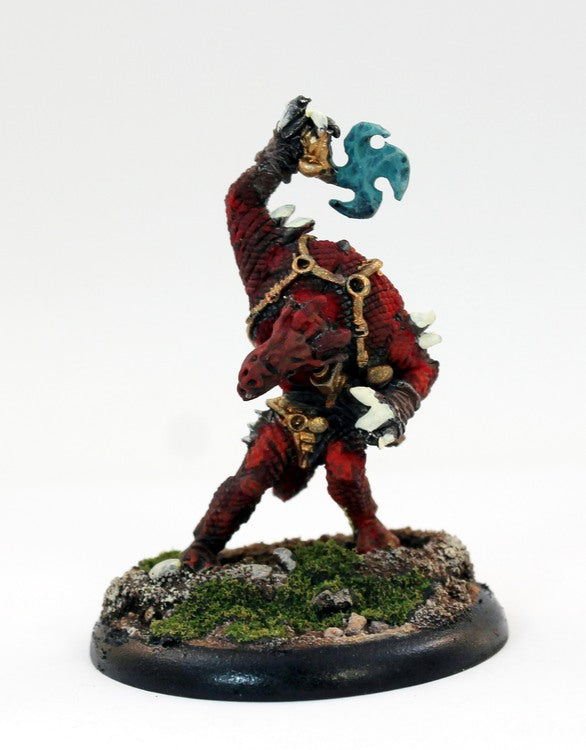 PTD Dracci Dragonman Hurler Arm Raised with Jade Throwing Weapon (1)