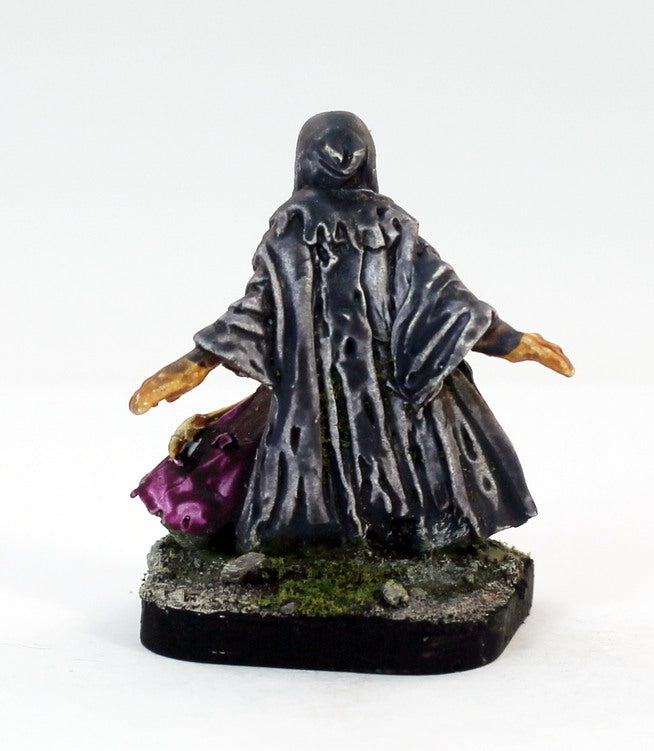 PTD VNT31-03: Necromancer in robes.