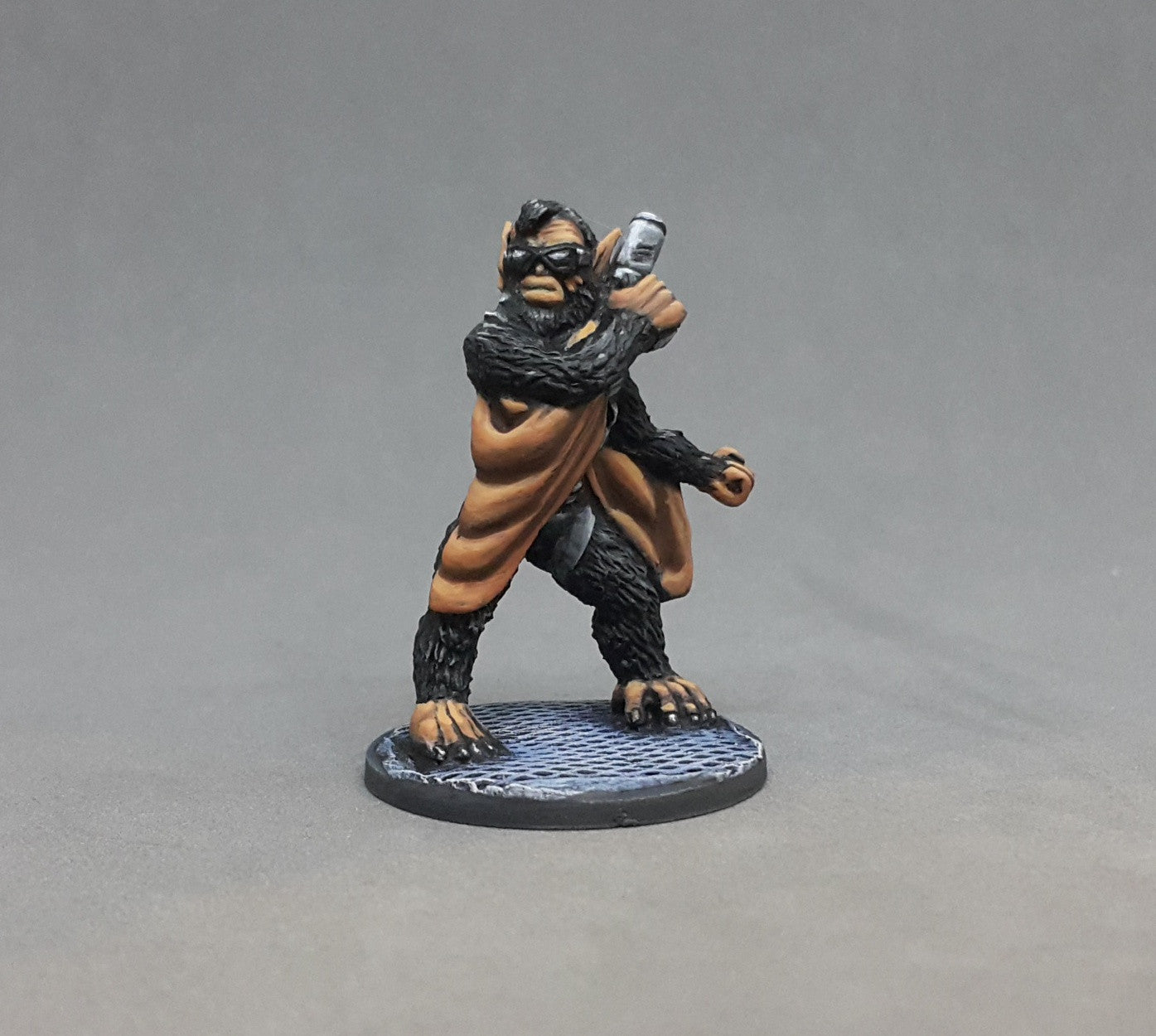 SUX003 Ape Operative