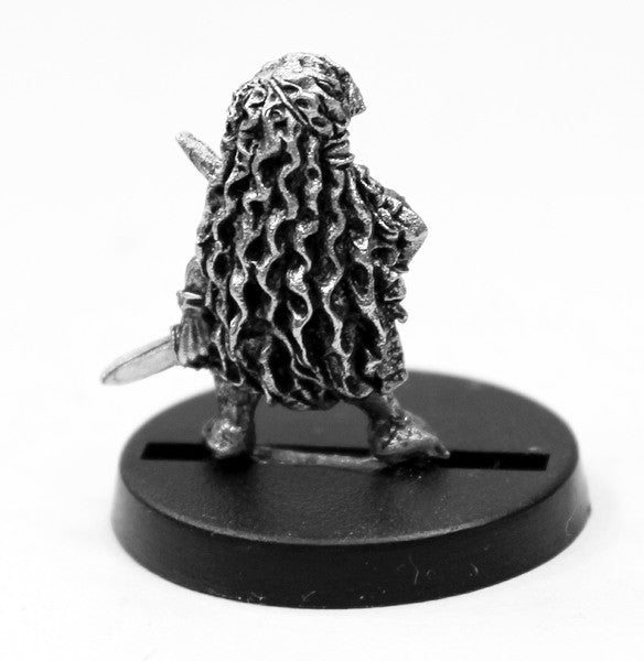 AAB005 Female Halfling Adventurer