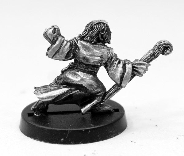AAB011 Female Halfling Mage