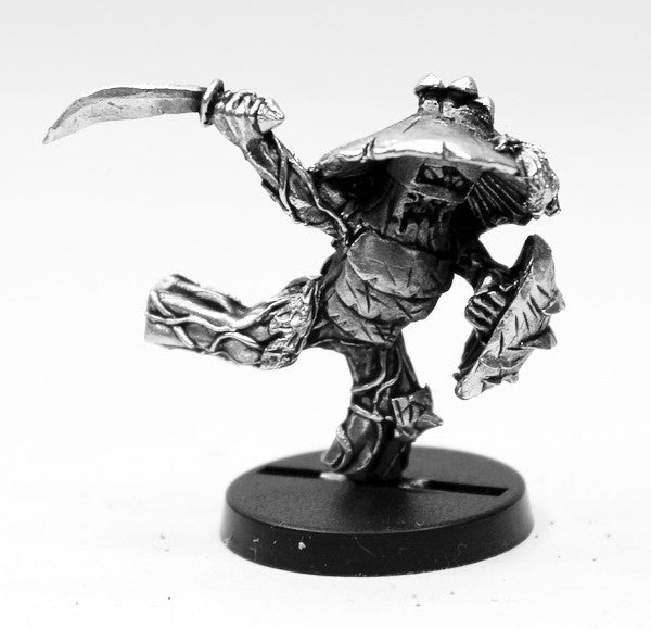 FIFU035 Fungus Paladin a Halfling Ally