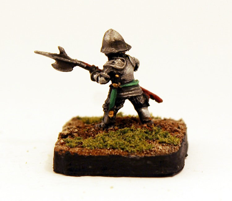HU28a Knight with Halberd (in Sallet)
