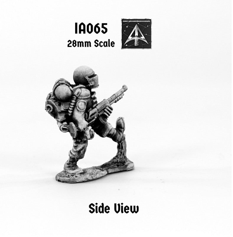 IA065 Muster Grenadier with Moth Rifle, Hobbs Bomb, Kicking
