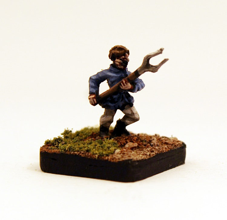 ME11 Lt Med Peasant Pitchfork