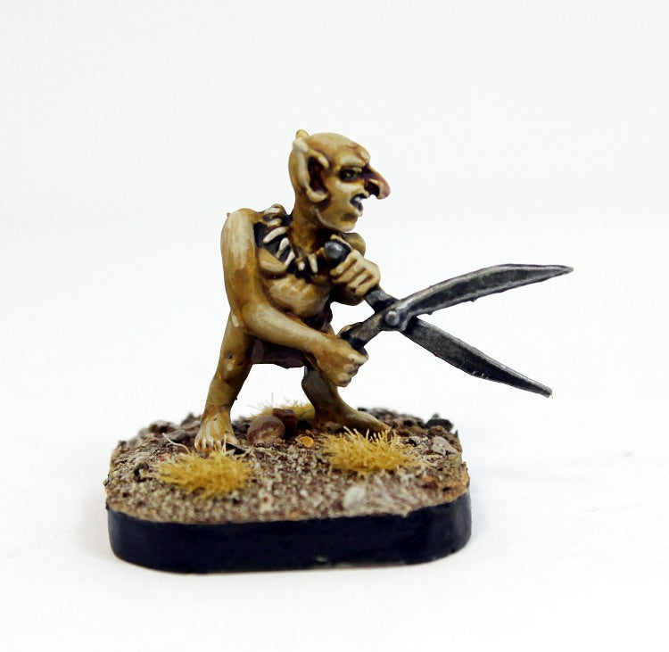 TOR18b Goblin with Scissors