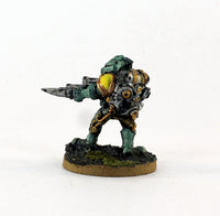 PTD IA073 Retained Knight Assaulter with Angis Rifle - Green Armour  (1)