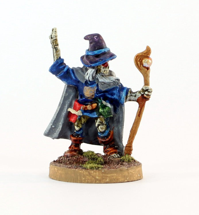 PTD VNT46-04: Wizard in robes with orb tipped Staff - Skeleton.