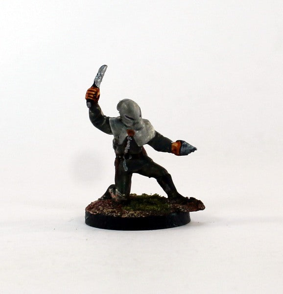 PTD CE22-03 Masked Elf Assassin kneeling