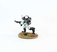 PTD IA050 Muster Private sprinting with Moth Rifle - White