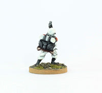 PTD IA064 Muster Grenadier with Moth Rifle - White Armour  (1)