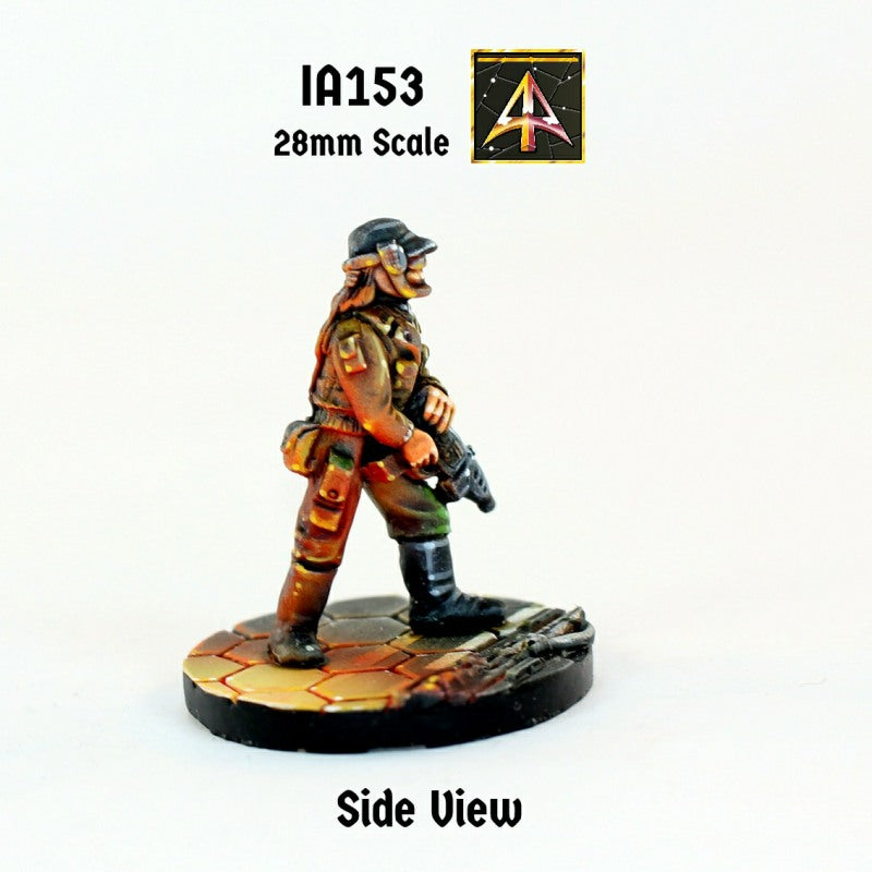IA153 Betrayer arming Laser Pistol