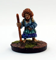 PTDCA2-03: Female Halfling barefoot walking with Staff.