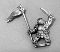 DWM020 Dwarf Heavy Standard Bearer