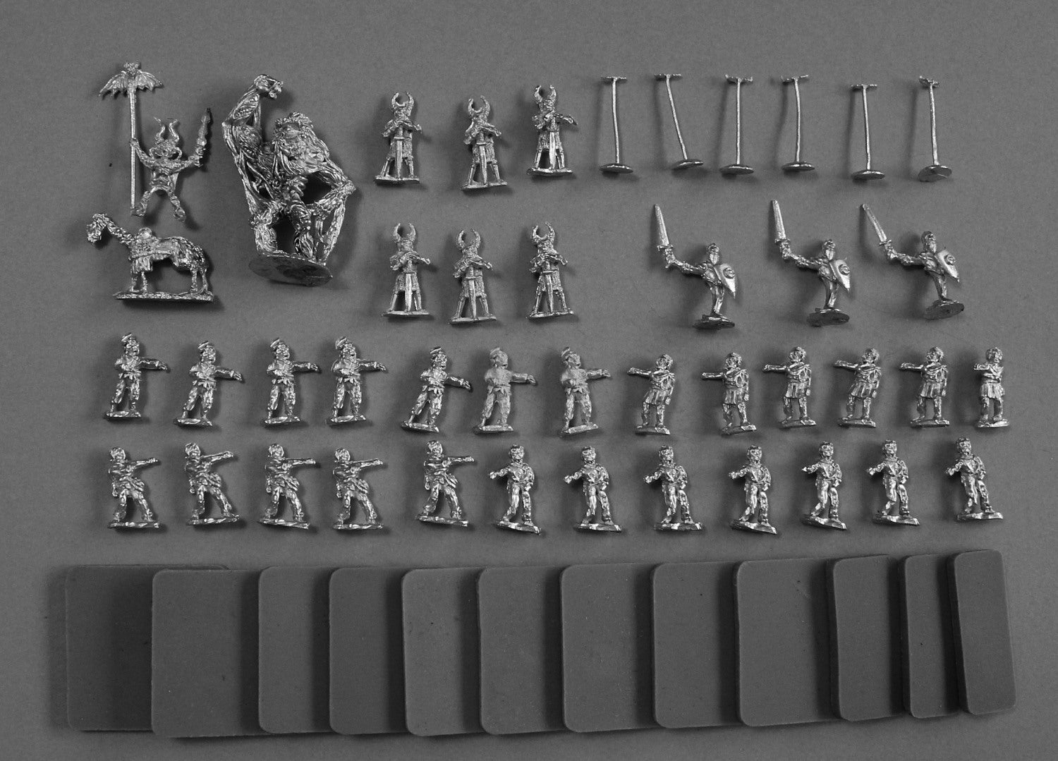 HOTT1008 Zombie Horde