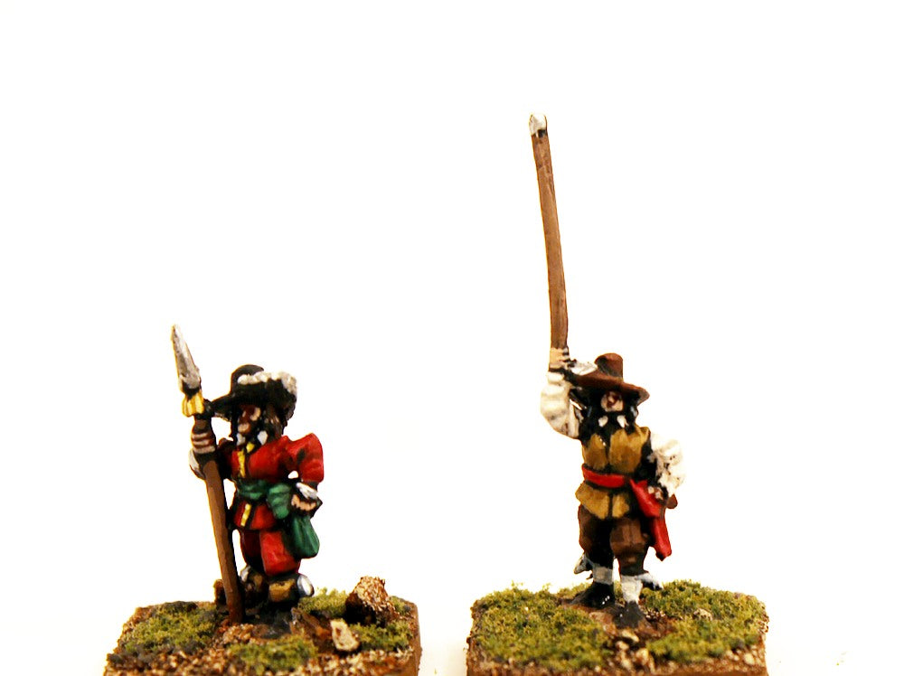 MR67 Officer and Standard Bearer 17thC